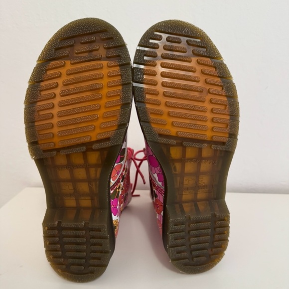 New Dr Martens Pascal in rare floral print - Picture 7 of 10